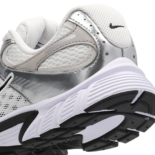 Nike V5 Rnr GS, Sneaker Unisex - Bianco/Nero