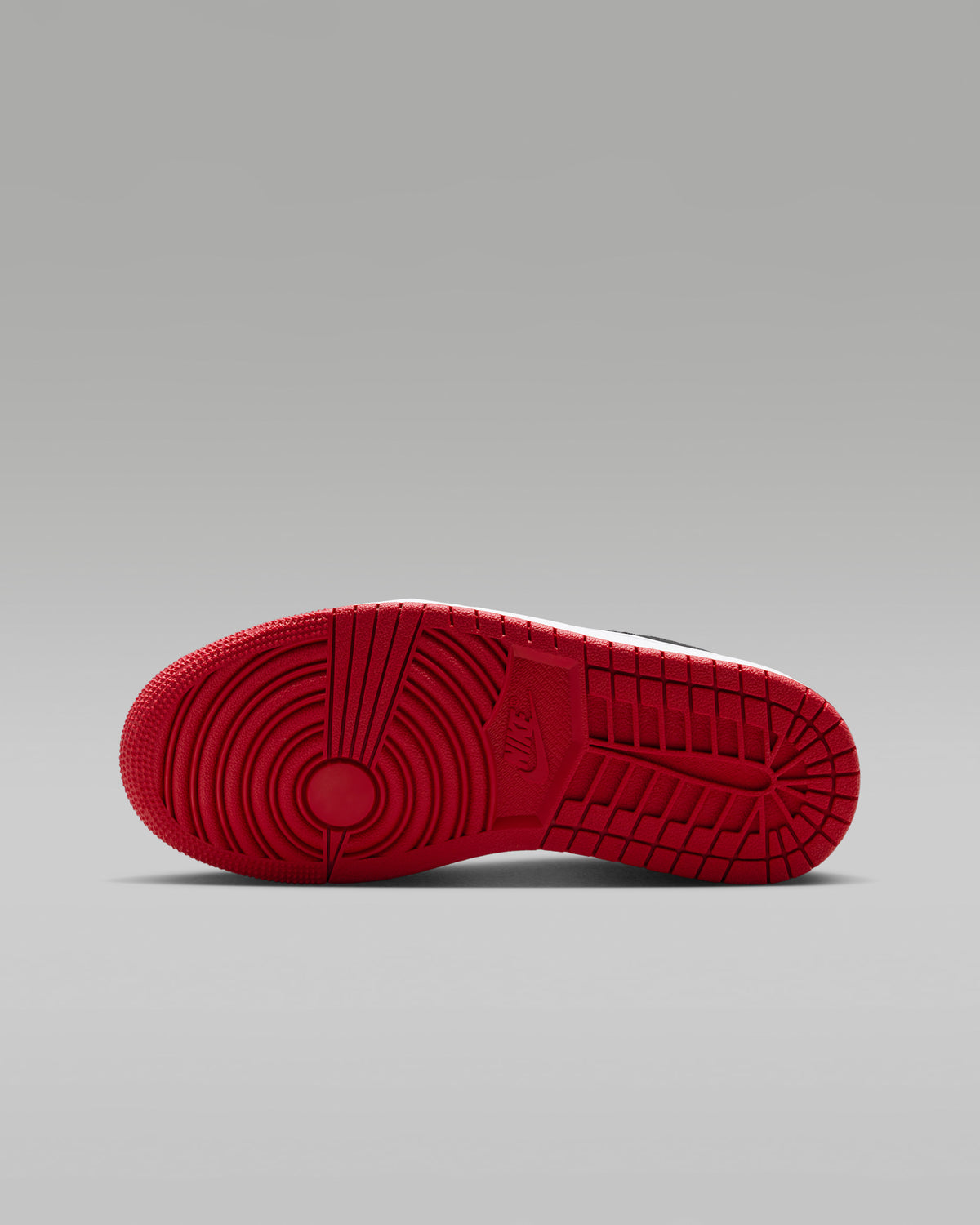 Jordan Court Connect Low GS, Sneaker Unisex - Nero/Rosso