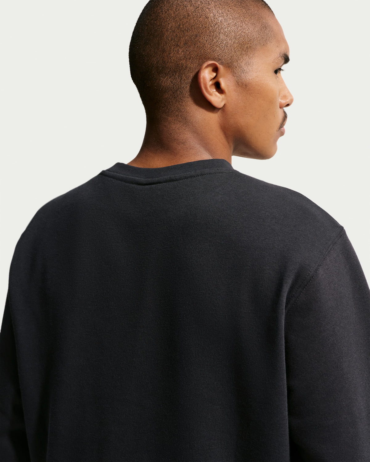 Nike Club, Felpa Girocollo Uomo in Fleece - Nero, Grigio