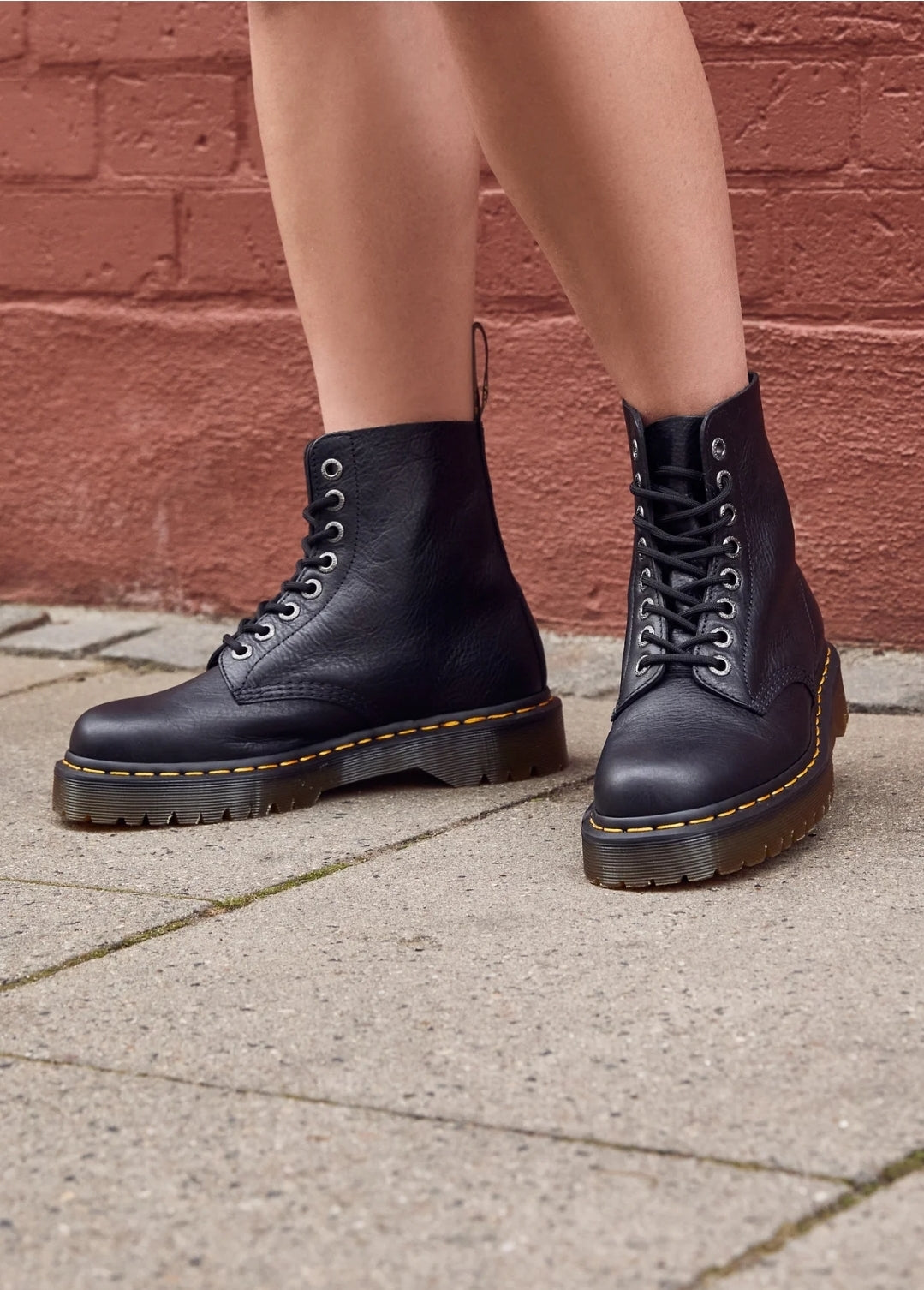 Dr. Martens 1460 Pascal, Anfibi in Pelle - Nero