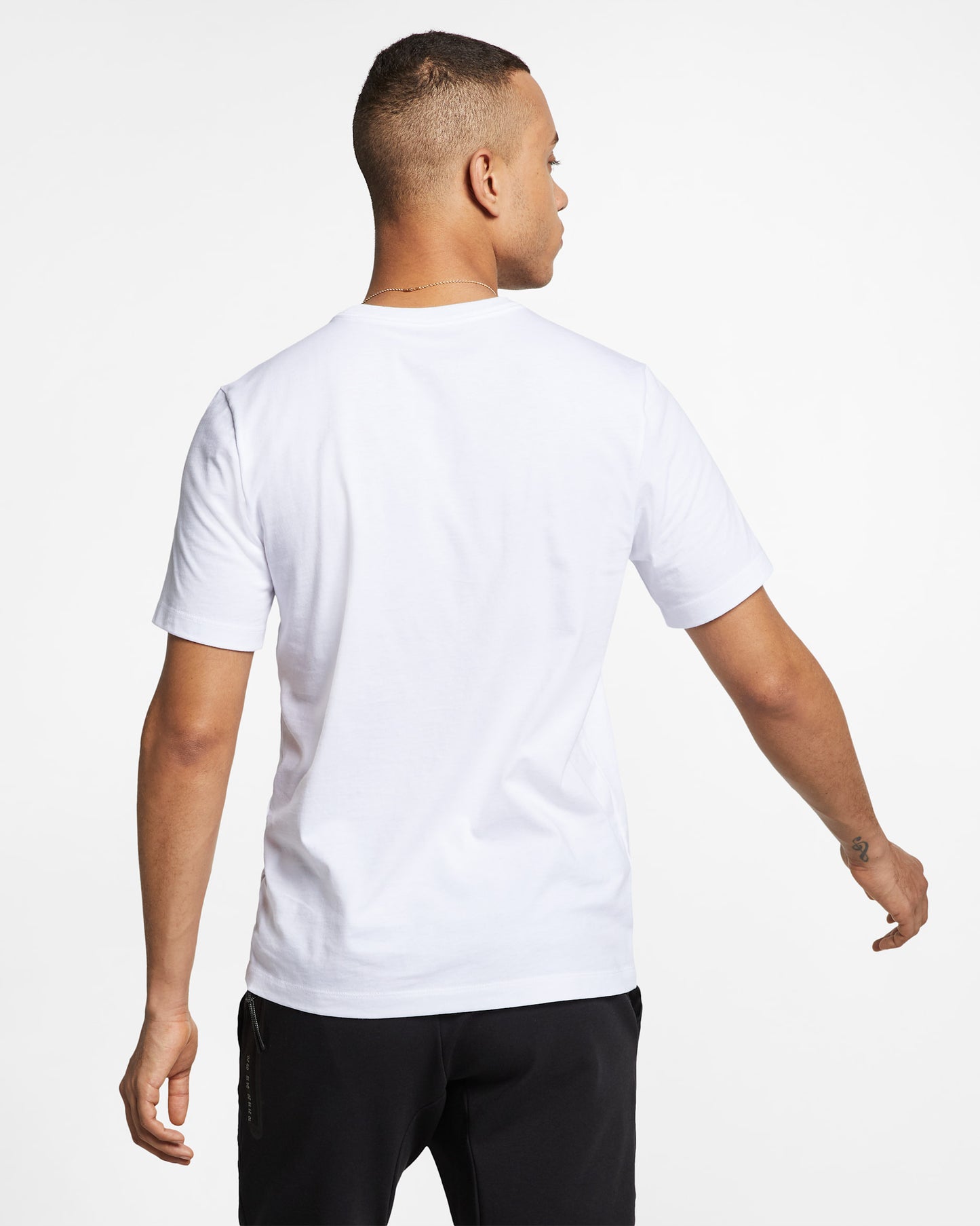 Nike SportSwear, T-Shirt Uomo Con Logo Stampato - Bianco, Nero