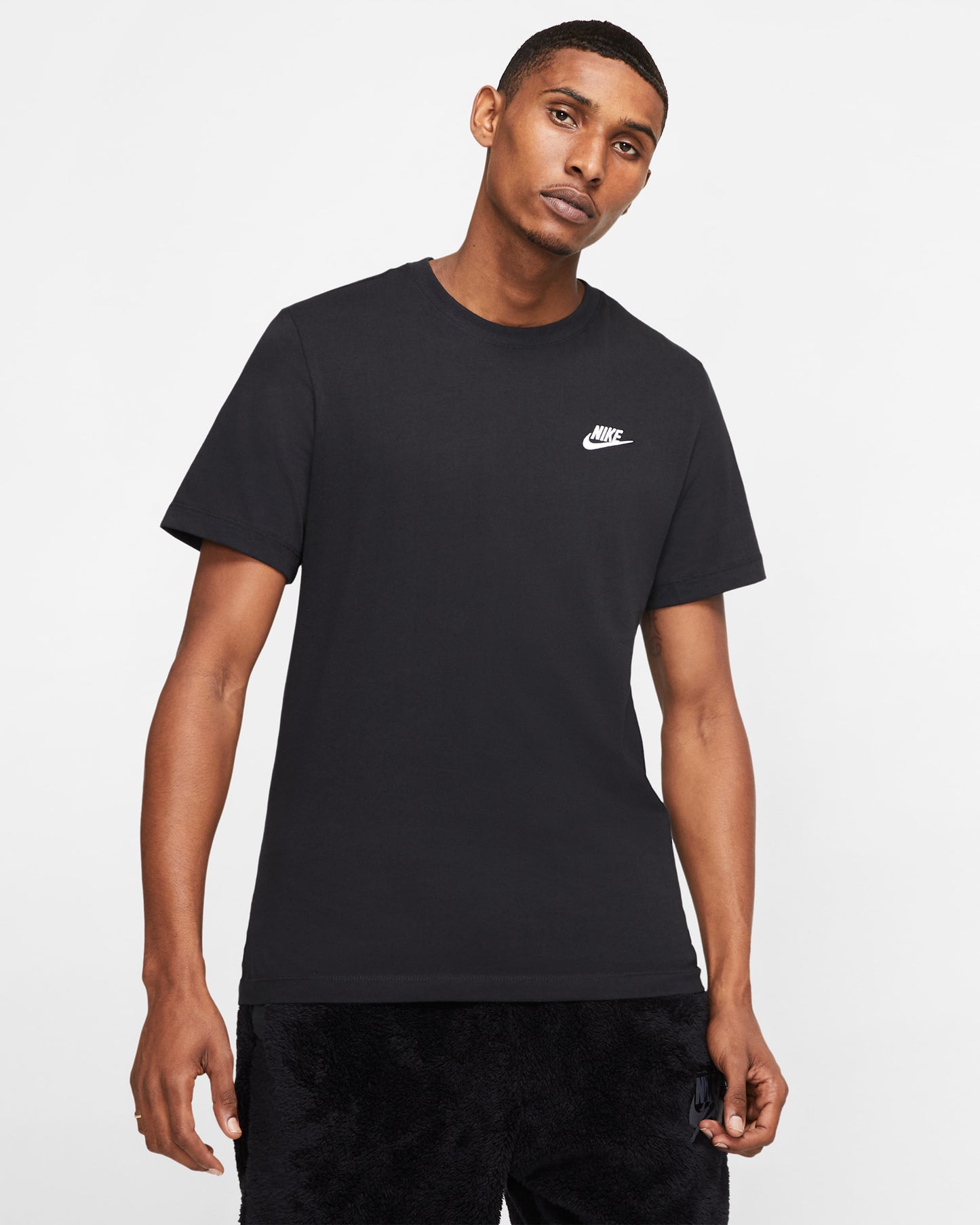 Nike SportSwear, T-Shirt Uomo Con Logo Cucito - Blu, Bianco, Nero