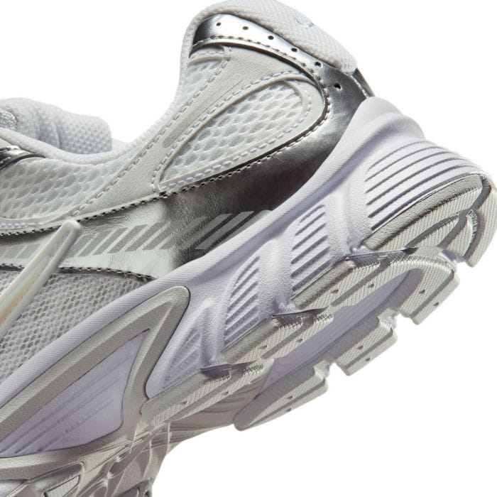 Nike V5 Rnr, Sneaker Donna - Bianco/Argento